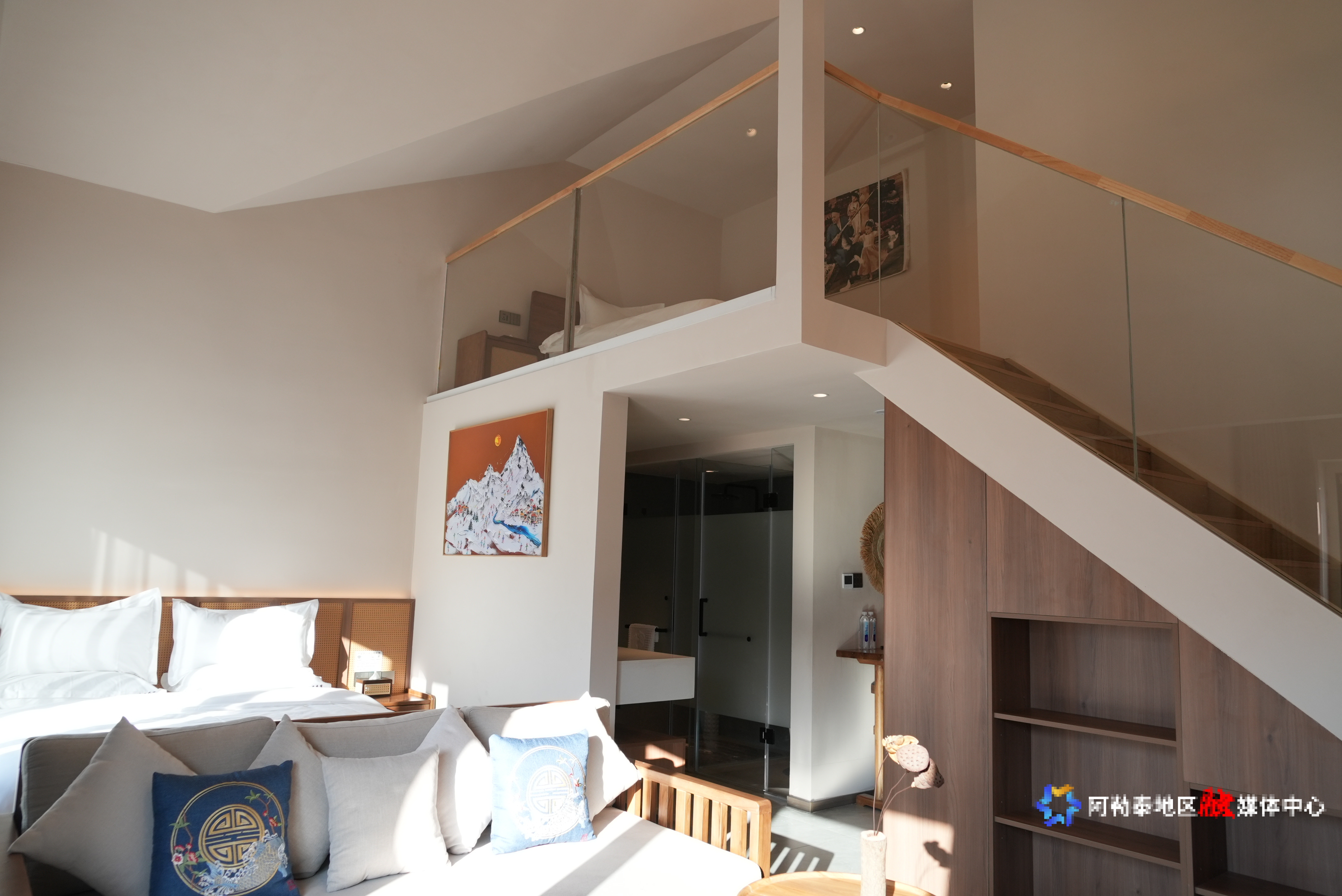 mmexport1764342628666